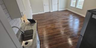 68 E Philadelphia Street Gallery 123