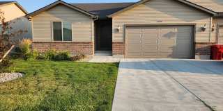 3894 E Chalet Dr Gallery 1