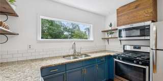 1136 Gilbert Street SE Gallery 11