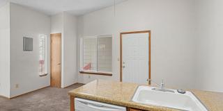 Charming Top-Floor Studio in Aurora with Private Patio & In-Unit Laundry Gallery 5
