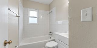 Beautiful Townhome on Anderson Gallery 12