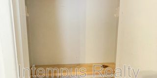 633 White St Gallery 19