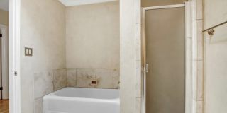 10832 Huston Street Gallery 11