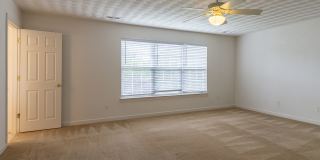 Beautifully maintained 4 bedroom, 2.5 bathroom home for rent in South Chesapeake! Gallery 30