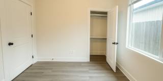 Spacious 3 Bedroom Home with Oversized Primary Suite near Webb & Pawnee Gallery 8