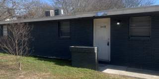 Hackberry 1015-B Gallery 1