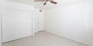 1622 E Del Rio Dr Gallery 14