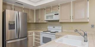 Nice Scottsdale Home 2 bedrooms 2 baths! Gallery 9