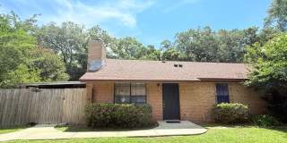Charming 2-Bedroom Quadplex Gallery 1