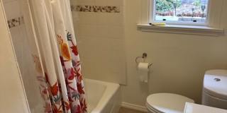 Charming home in Seaside on a corner lot Gallery 9