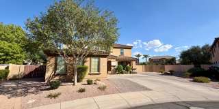 Spacious 6-bedroom, 2.5-bathroom home in Chandler, Welcome to the family friendly community of Sun Groves sitting on nearly 18,000 sq ft and one of the largest lots in the neighborhood. Gallery 3
