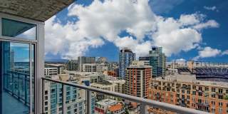 Large 2bed/2ba Condo at The Mark with amazing views! Large 2bed/2ba Condo at The Mark with amazing views! Gallery 1