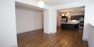 5100 S. Ellis Avenue Gallery 13