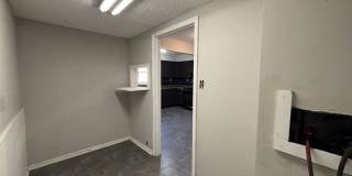 Spacious 2BR + Den with Huge Deck & Hardwood Floors Gallery 8