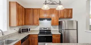 Uptown Charlotte Townhome with Dual Primary Suites Gallery 15