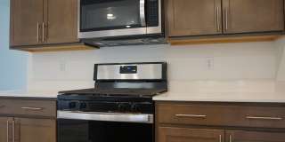 Layton Townhome 3 Bed 2.5 Bath Gallery 12