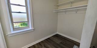 4340 S. Drexel Blvd., 46 Gallery 4