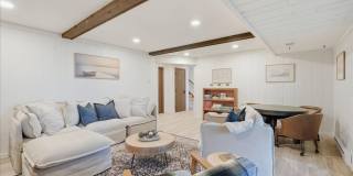 Luxury Lakefront House - Fully Furnished Gallery 24
