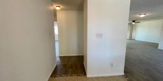4 Bedroom in Mountain View-11348 E 24th Ln Gallery 4