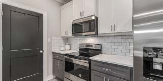 504 Cooner Street - A Gallery 16