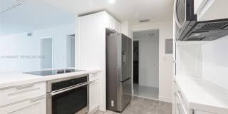 6801 Indian Creek Dr Gallery 4