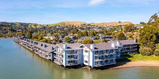 The Cove at Tiburon Gallery 17