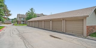 Raintree Apartments Gallery 36