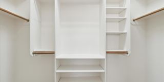 8451 E HIGH POINT Drive Gallery 20