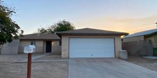 4 BEDROOM HOME ON LARGE LOT Gallery 1