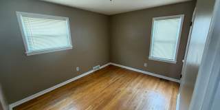3 Bedroom, 1 Bath Bungalow Style Home Move-In Ready! Gallery 5