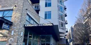 Kirkland Central Condo Gallery 1