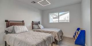 8349 E Columbus Avenue Gallery 41