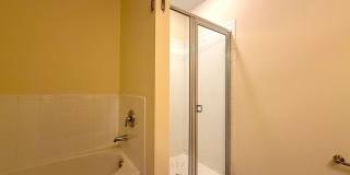 2 bed 2 bath Gallery 15