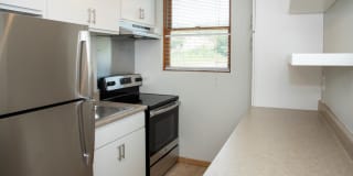 South Highland Apartments Gallery 13