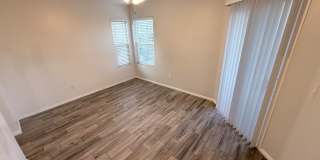 Beautiful Single-Level Condo in Eastlake Shores – Available Now! Gallery 16