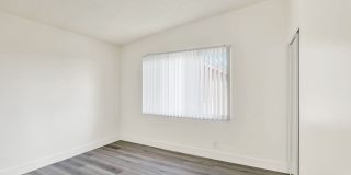 Serrano Apartments Gallery 29