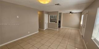 860 SW 6th Ct Gallery 6