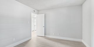 Ardella on 28 Gallery 13