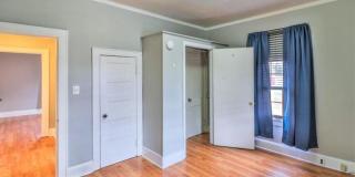 Knoxville 37917 - 3 bedroom, 2 bath Craftsman Home - Contact Ryan Fogarty (865) 333-4840 Gallery 14