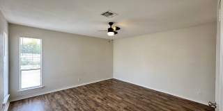 Viewable Now!  Pets Accepted! Gallery 18