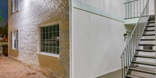 Charming 1-bedroom, 1-bath apartment located in the highly sought-after Rosewood area! - Apt 1 Gallery 19