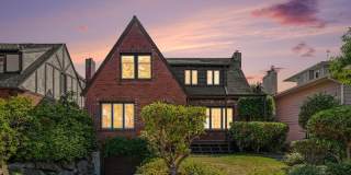 4530 51st Ave NE Gallery 1