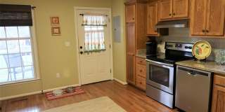 3 Bedroom 2.5 Home in Christiansburg! Gallery 11