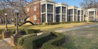 Colonial Court Gallery 4