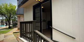 Vintage at Oak Hill Gallery 246