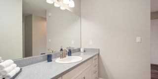 St. Charles Oaks Apartments Gallery 6