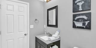 Walkable State Street Gem in the Heart of West Columbia Gallery 35