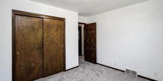 10734 Borman Circle Gallery 6