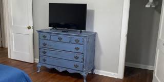 Charming 2 bedroom Duplex Gallery 5