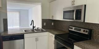 Large 3 bedroom 2 1/2 bath. Large 3 bedroom 2 1/2 bath. Gallery 1